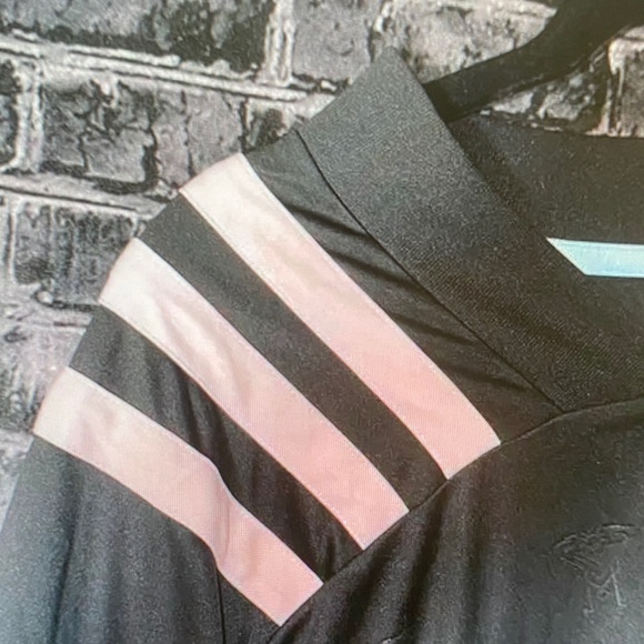 Adidas Black and Gold Men's Jersey - Picture 2 of 4